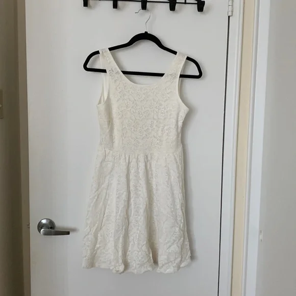 Monteau | Dresses | Monteau White Lace Dress | Poshmark